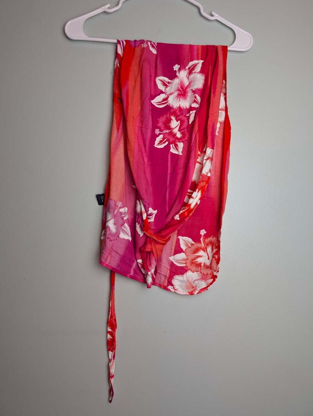 y2k Tropical Hibiscus Collection Hawaii Wrap Shirt Red Pink Floral Rayon